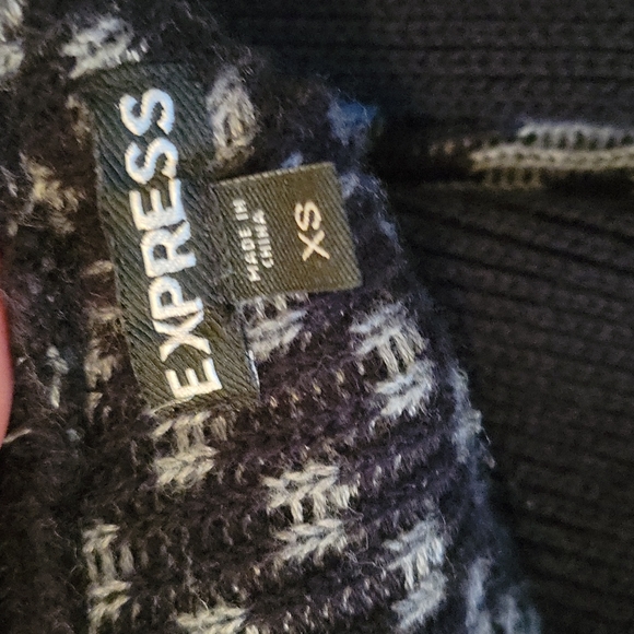 Beautiful Express Sweater - Picture 2 of 3